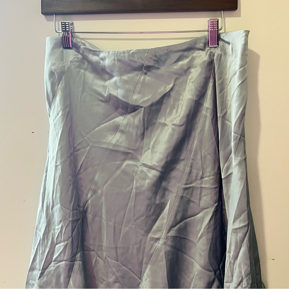 Cami NYC Silver Midi Skirt with Shimmering Elegance - Picture 2 of 8